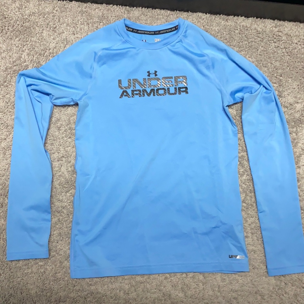 Under Armor long sleeve dry fit shirt
